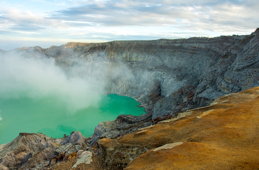 Unearthing Success: Amman Mineral’s $715 Million IPO Sets Asia Ablaze